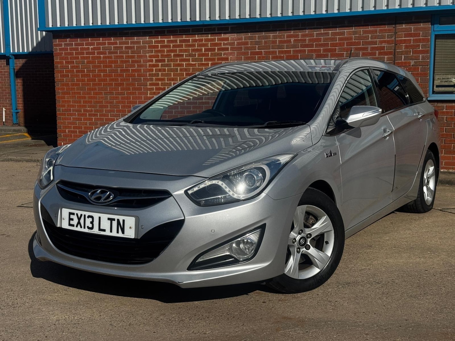 Used Hyundai i40 2013 for sale - 77823789: Photo 6