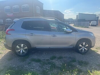 Used Peugeot 2008 2014 for sale - 78528549: Photo
