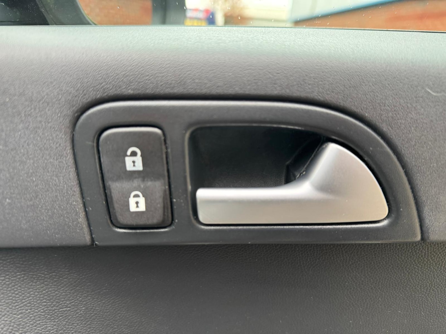 Used Volvo S40 2010 for sale - 76513277: Photo 18