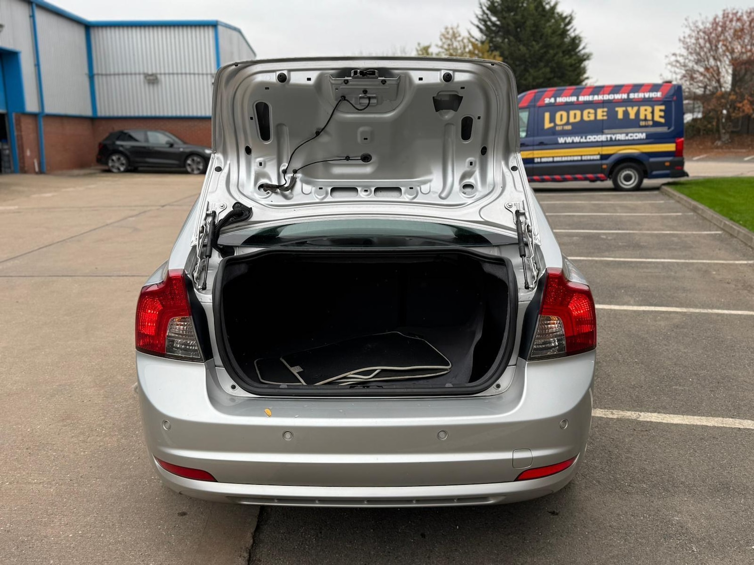 Used Volvo S40 2010 for sale - 76513277: Photo 22