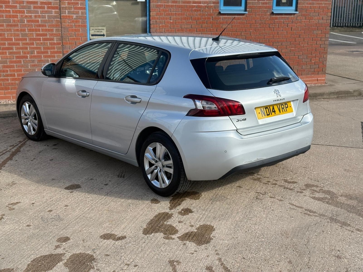 Used Peugeot 308 2014 for sale - 77892102: Photo 12
