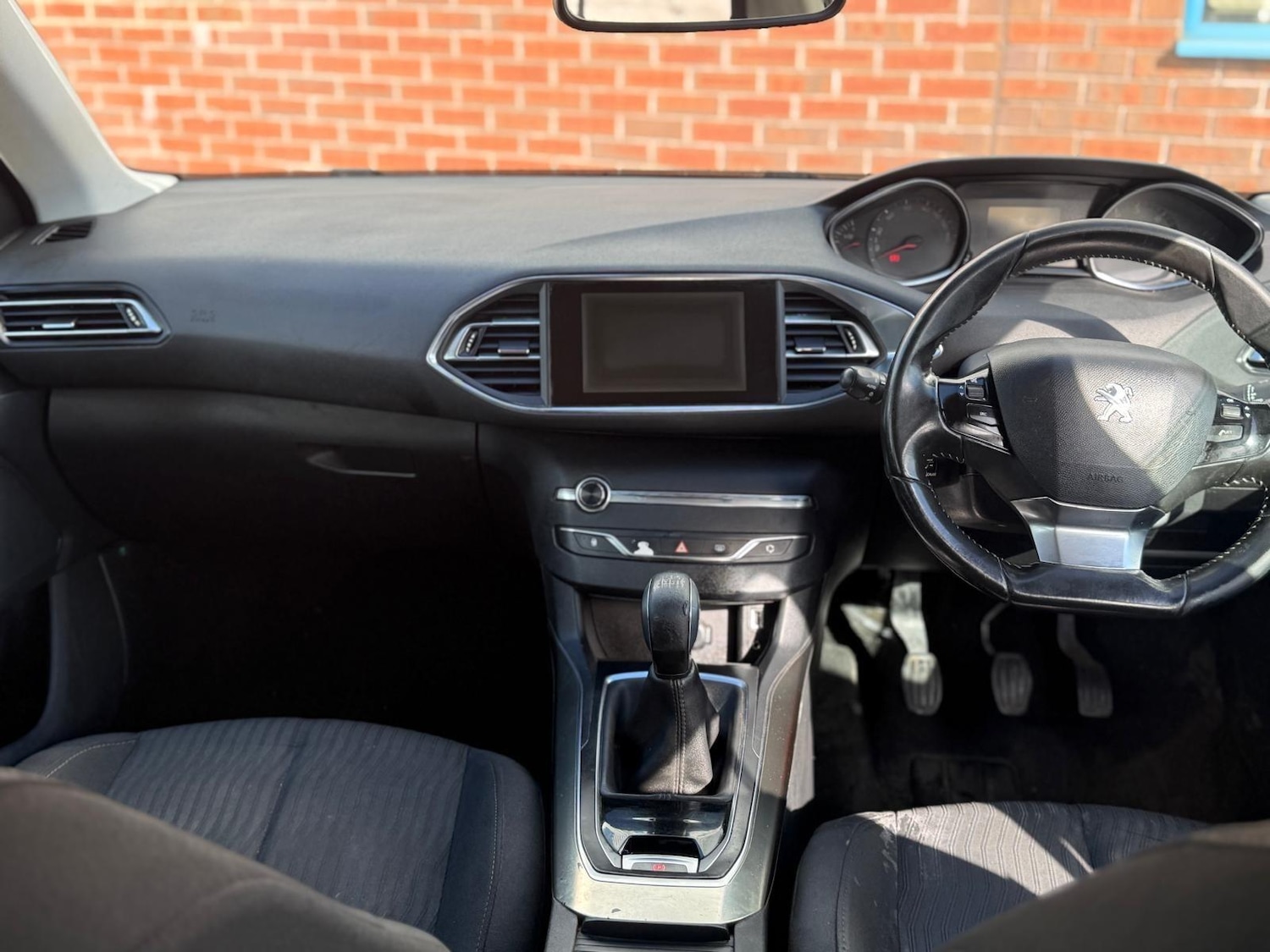 Used Peugeot 308 2014 for sale - 77892102: Photo 17