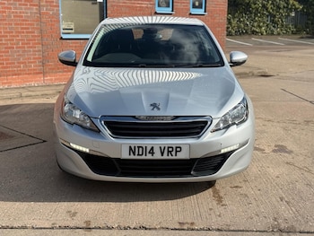 Used Peugeot 308 2014 for sale - 77892102: Photo
