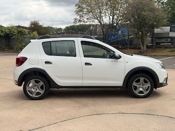 Used Dacia Sandero Stepway 2020 for sale - 79669555: Photo