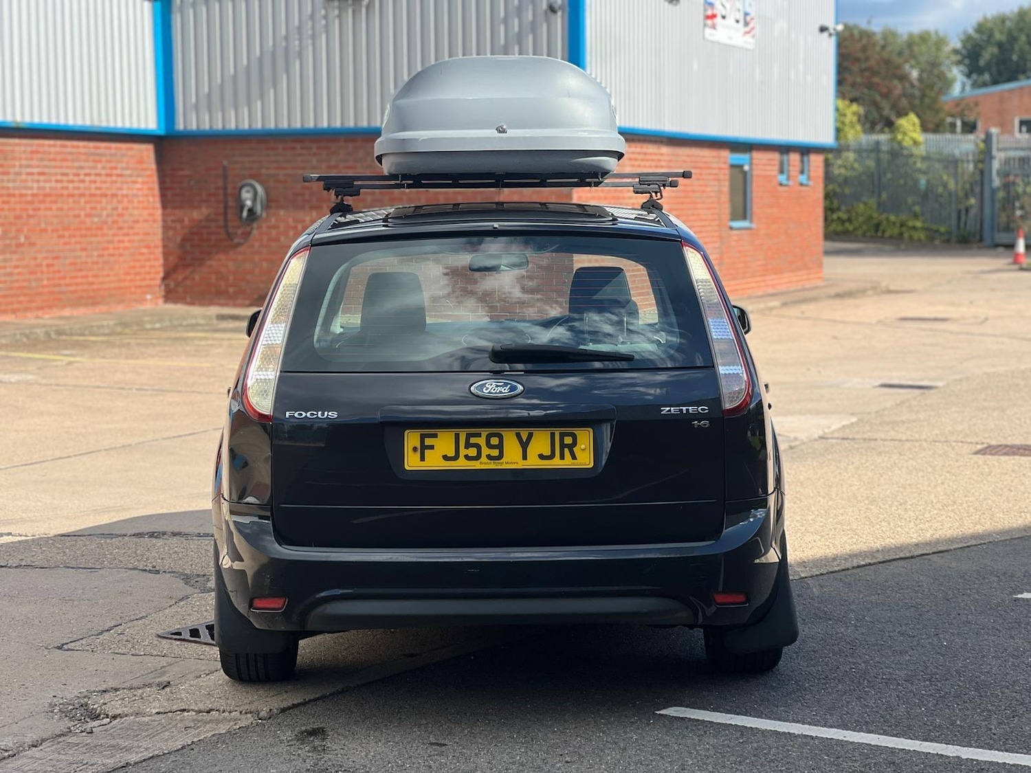 Used Ford Focus 2009 for sale - 76988776: Photo 2