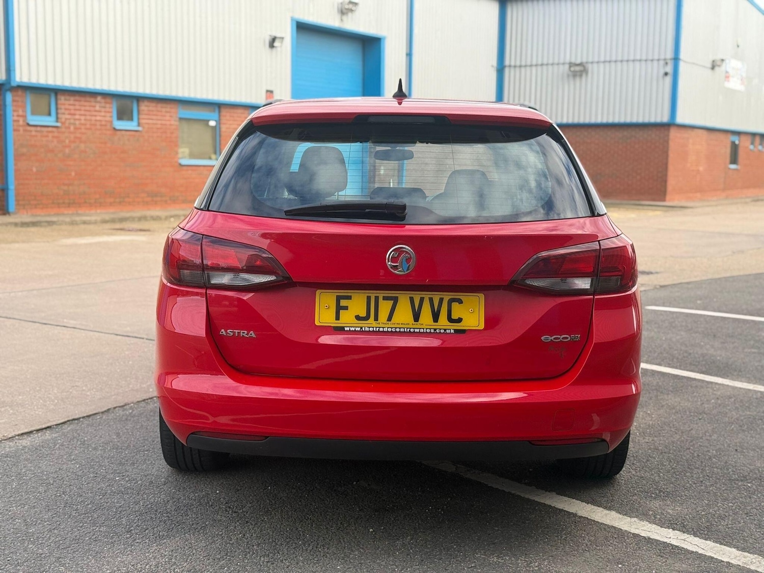 Used Vauxhall Astra 2017 for sale - 76991600: Photo 2