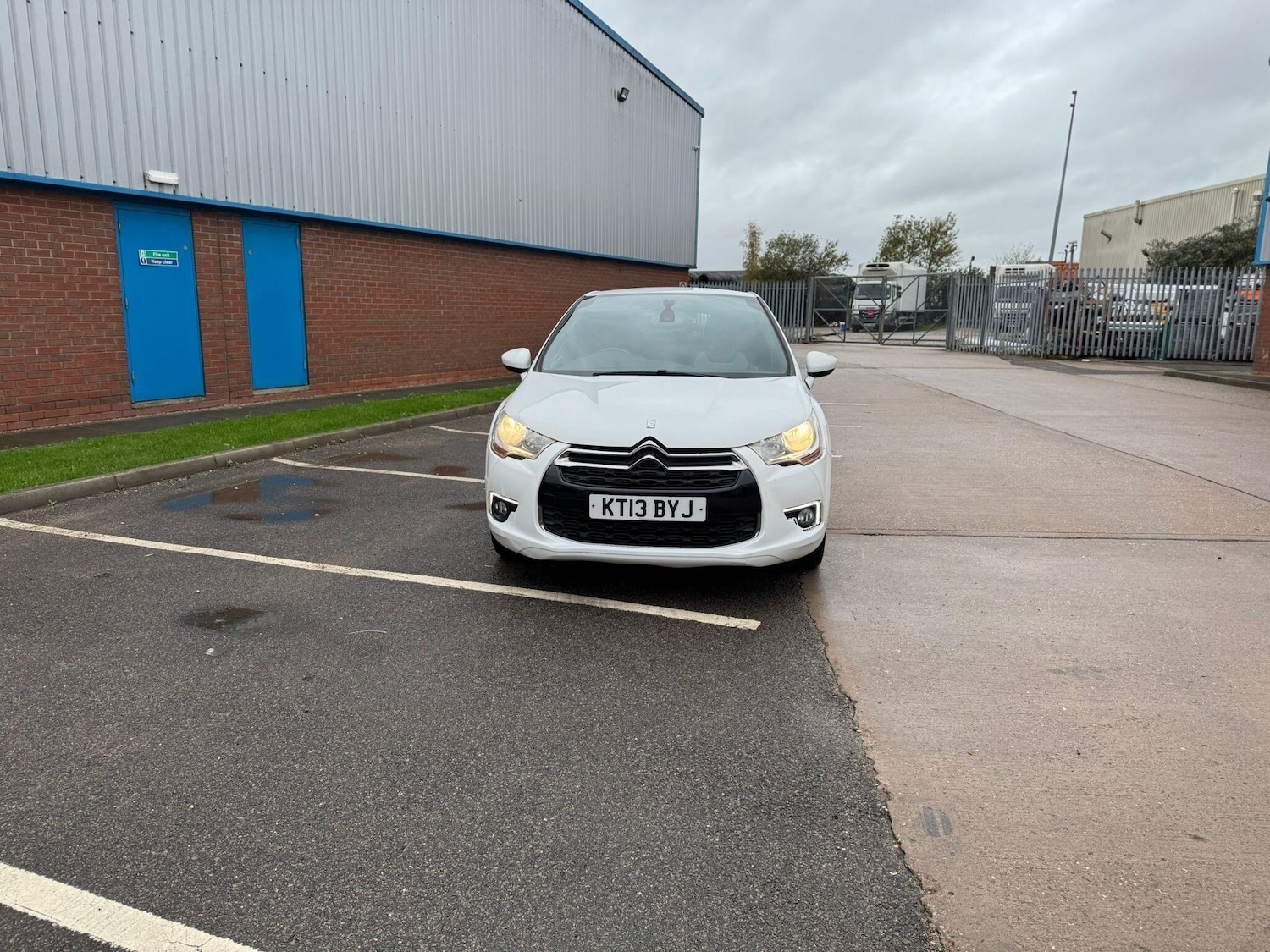 Used Citroen DS4 2013 for sale - 76549255: Photo 1