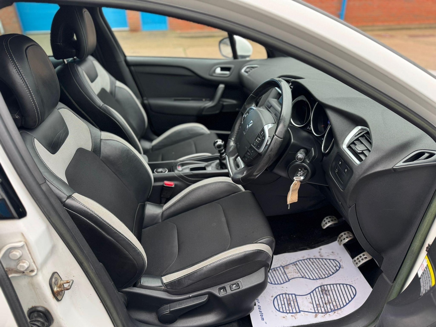 Used Citroen DS4 2013 for sale - 76549255: Photo 12