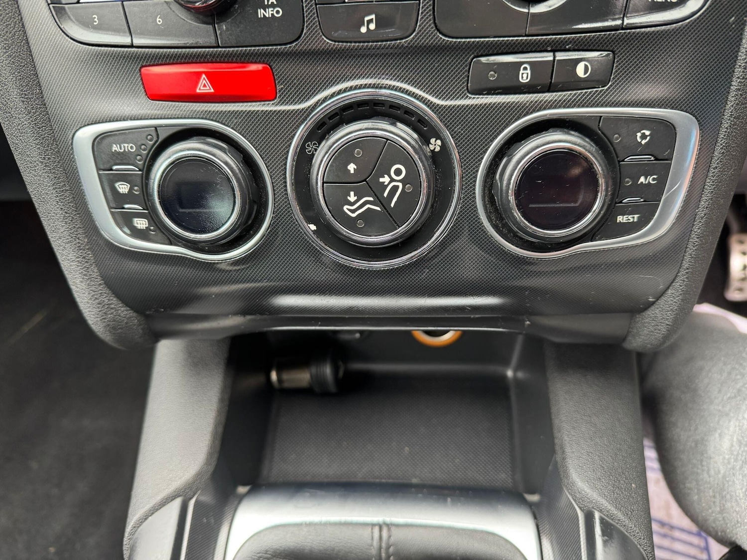 Used Citroen DS4 2013 for sale - 76549255: Photo 18