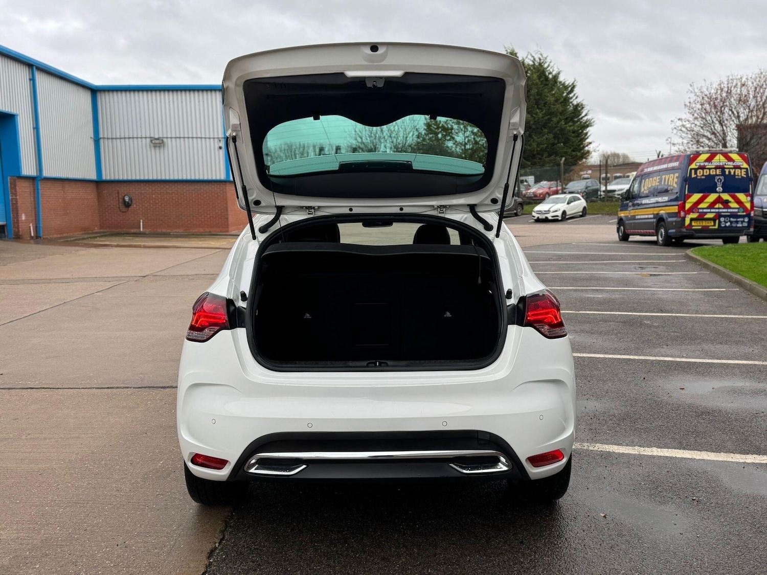 Used Citroen DS4 2013 for sale - 76549255: Photo 24