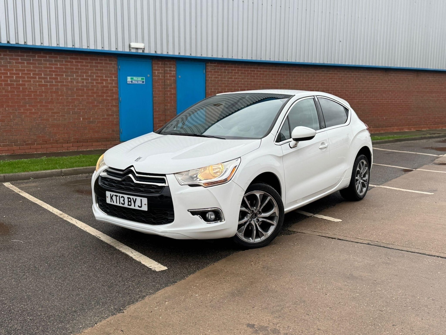 Used Citroen DS4 2013 for sale - 76549255: Photo 5