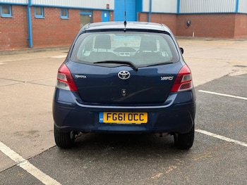 Used Toyota Yaris 2011 for sale - 76992940: Photo