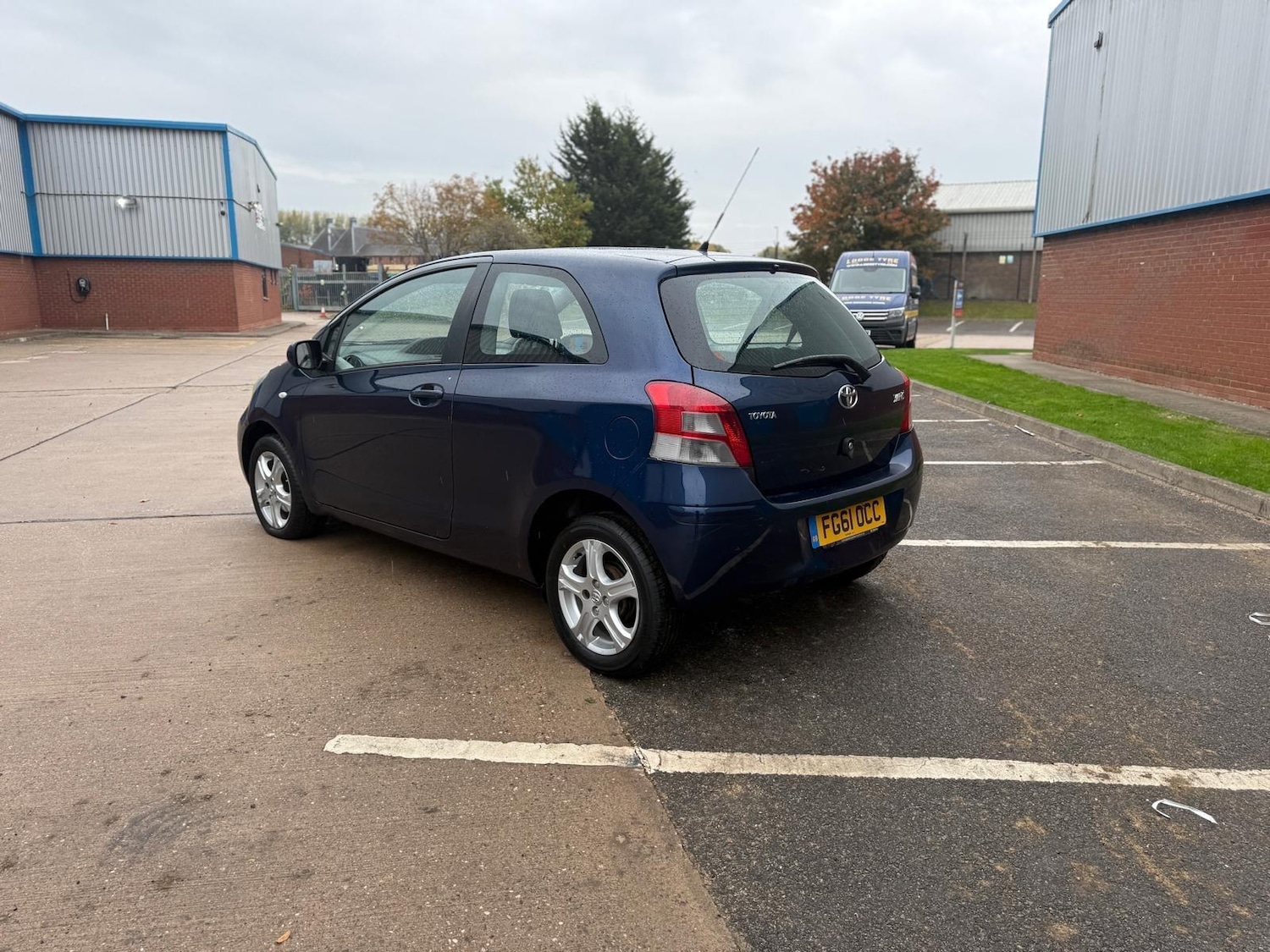 Used Toyota Yaris 2011 for sale - 76992940: Photo 7