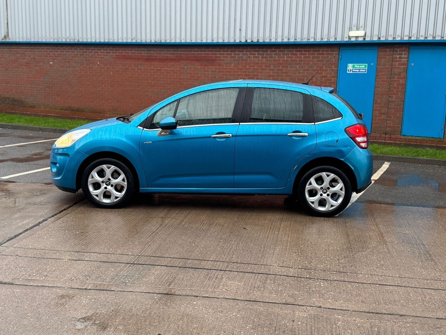 Used Citroen C3 2012 for sale - 77278808: Photo 3
