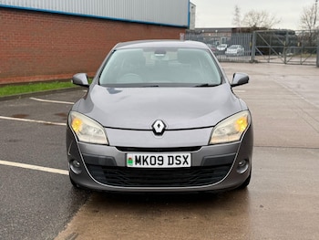 (09) - 1.9 dCi Dynamique Euro 4 5dr