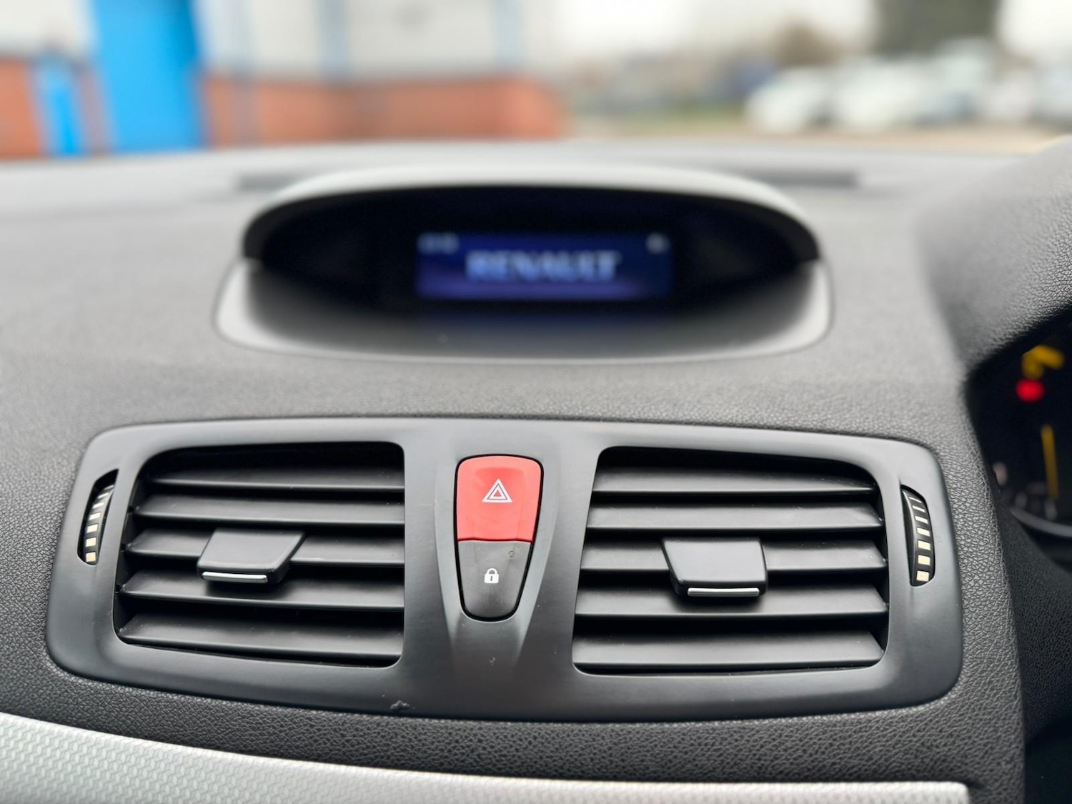 Used Renault Megane 2009 for sale - 77315264: Photo 24