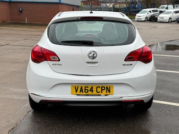 Used Vauxhall Astra 2015 for sale - 77290834: Photo