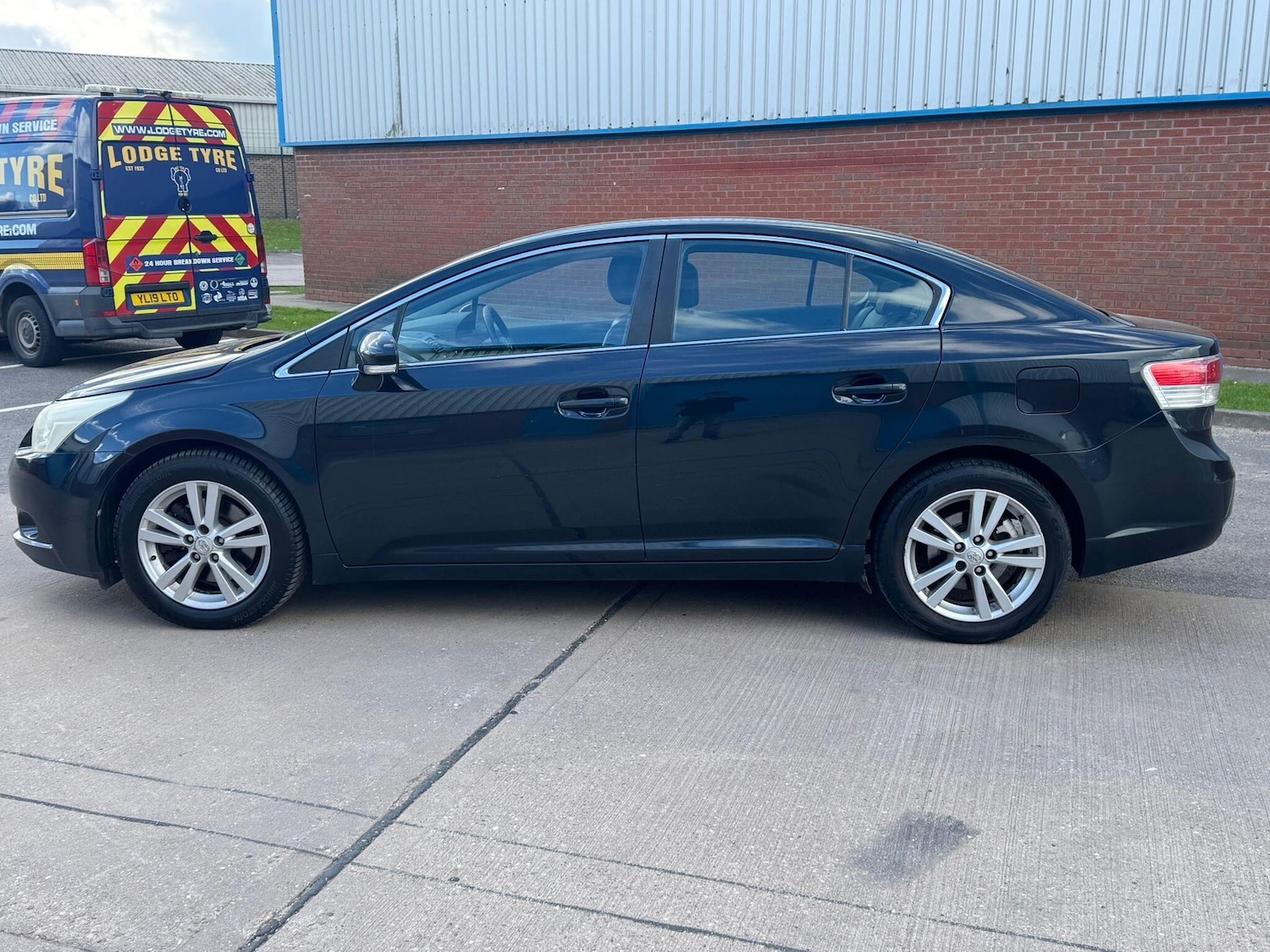 Used Toyota Avensis 2011 for sale - 78141478: Photo 4