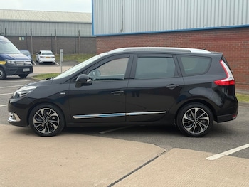 Used Renault Grand Scenic 2016 for sale - 75858359: Photo