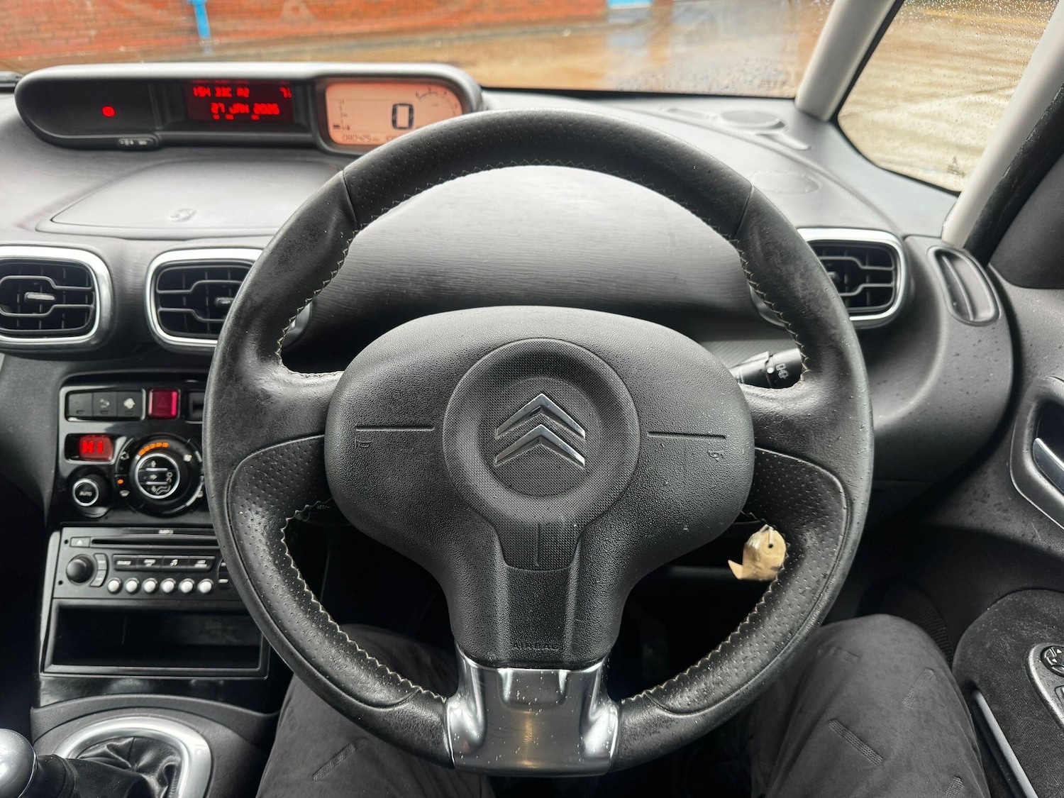 Used Citroen C3 Picasso 2009 for sale - 77344690: Photo 19