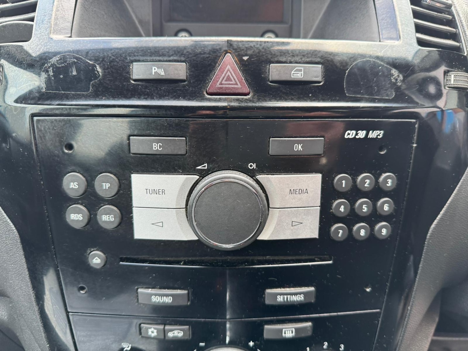 Used Vauxhall Zafira 2013 for sale - 77441154: Photo 25