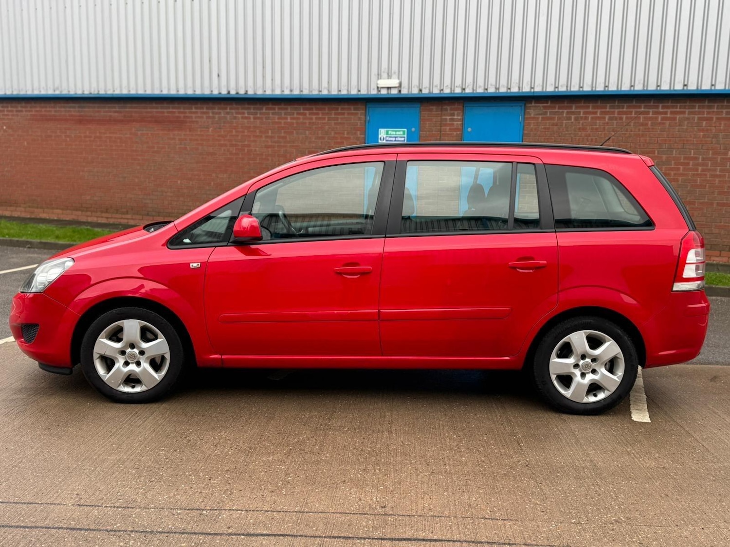 Used Vauxhall Zafira 2013 for sale - 77441154: Photo 5