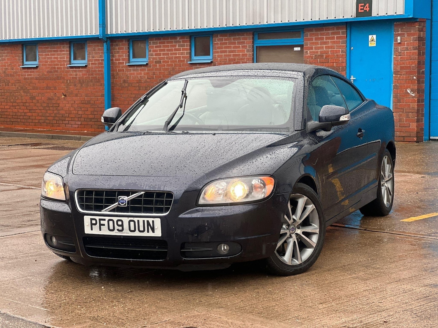 Used Volvo C70 2009 for sale - 76976409: Photo 10