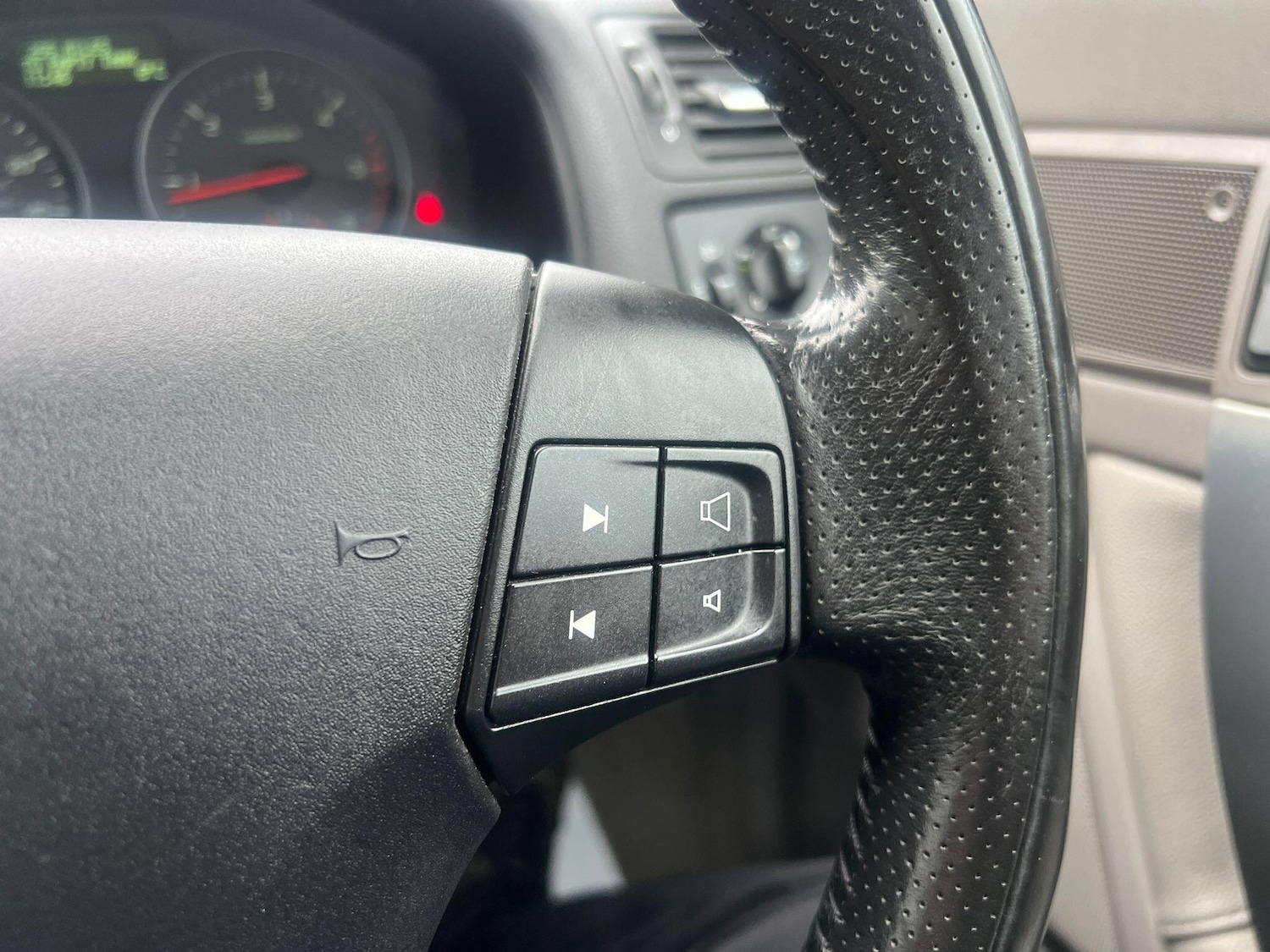 Used Volvo C70 2009 for sale - 76976409: Photo 21