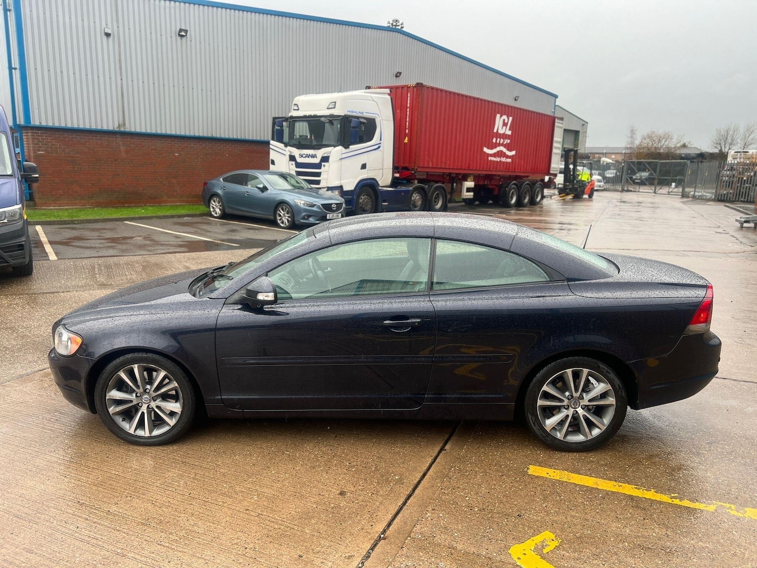 Used Volvo C70 2009 for sale - 76976409: Photo 3