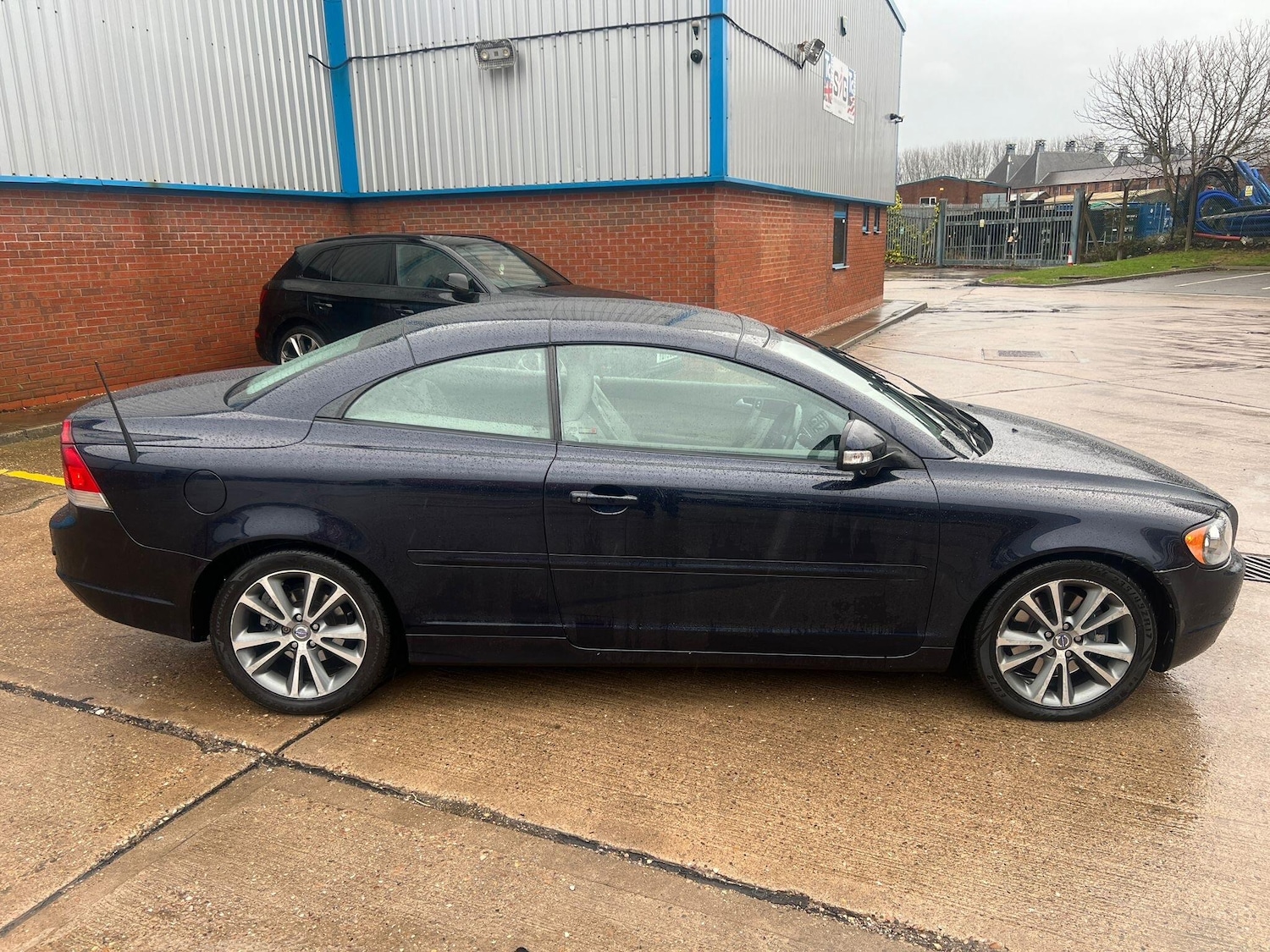 Used Volvo C70 2009 for sale - 76976409: Photo 4