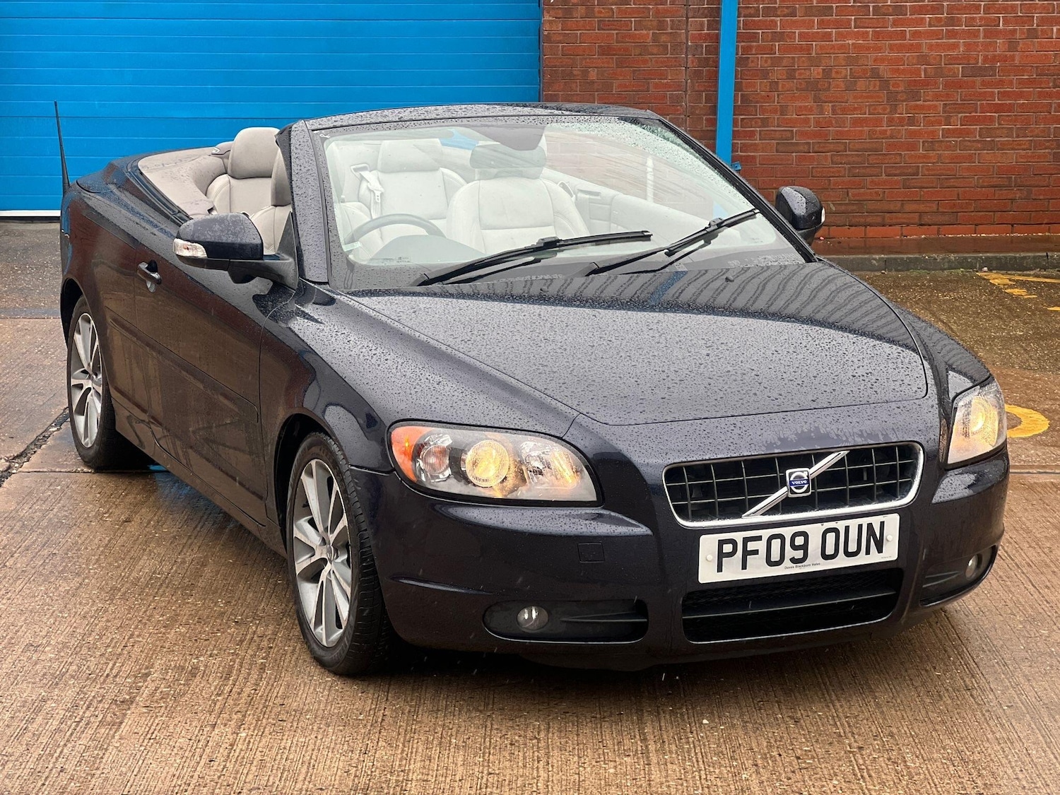 Used Volvo C70 2009 for sale - 76976409: Photo 7