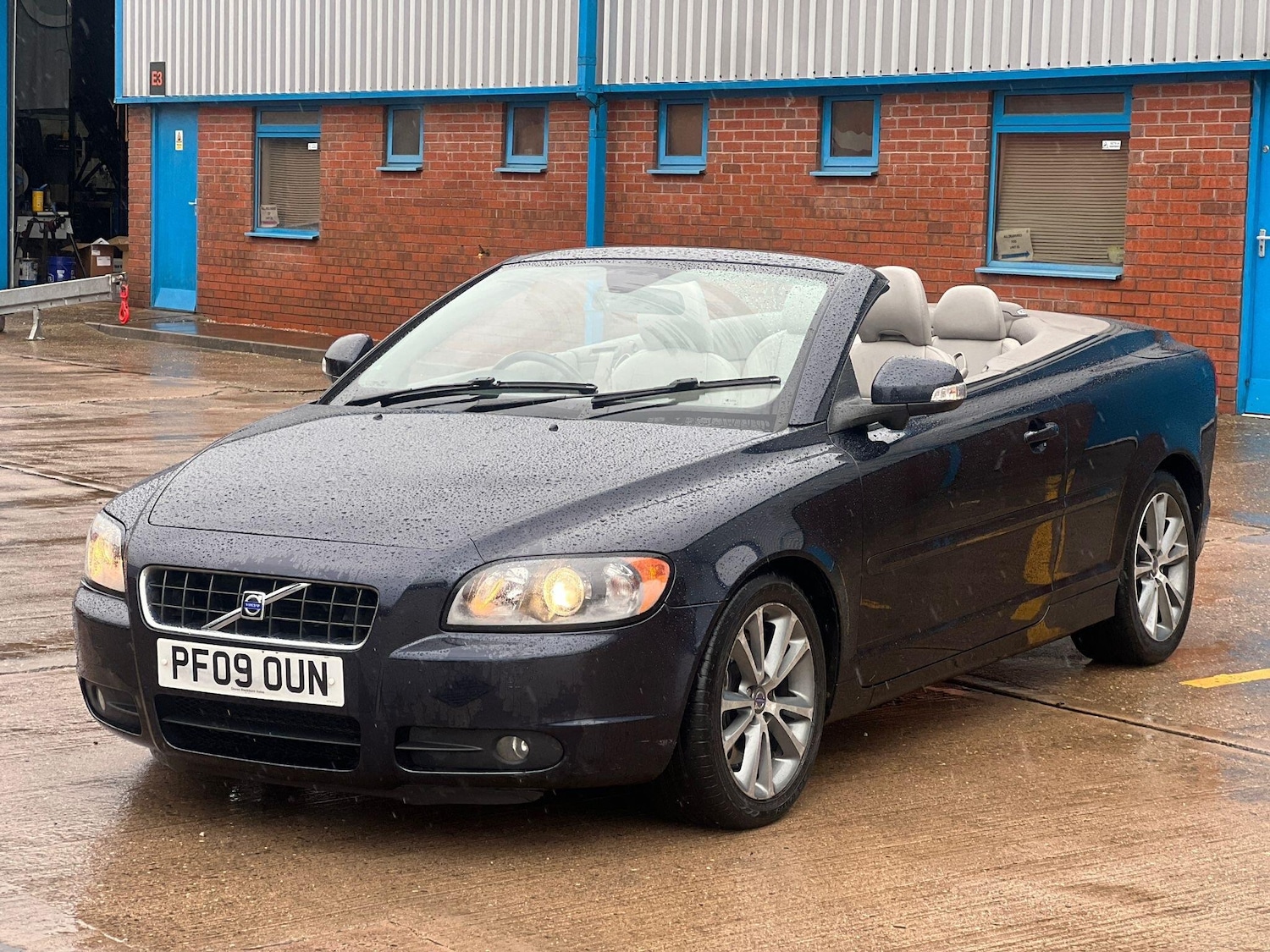 Used Volvo C70 2009 for sale - 76976409: Photo 8