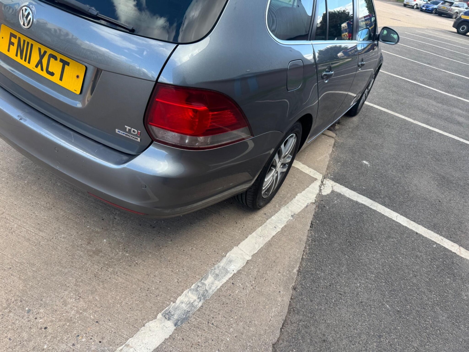 Used Volkswagen Golf 2011 for sale - 76071707: Photo 11