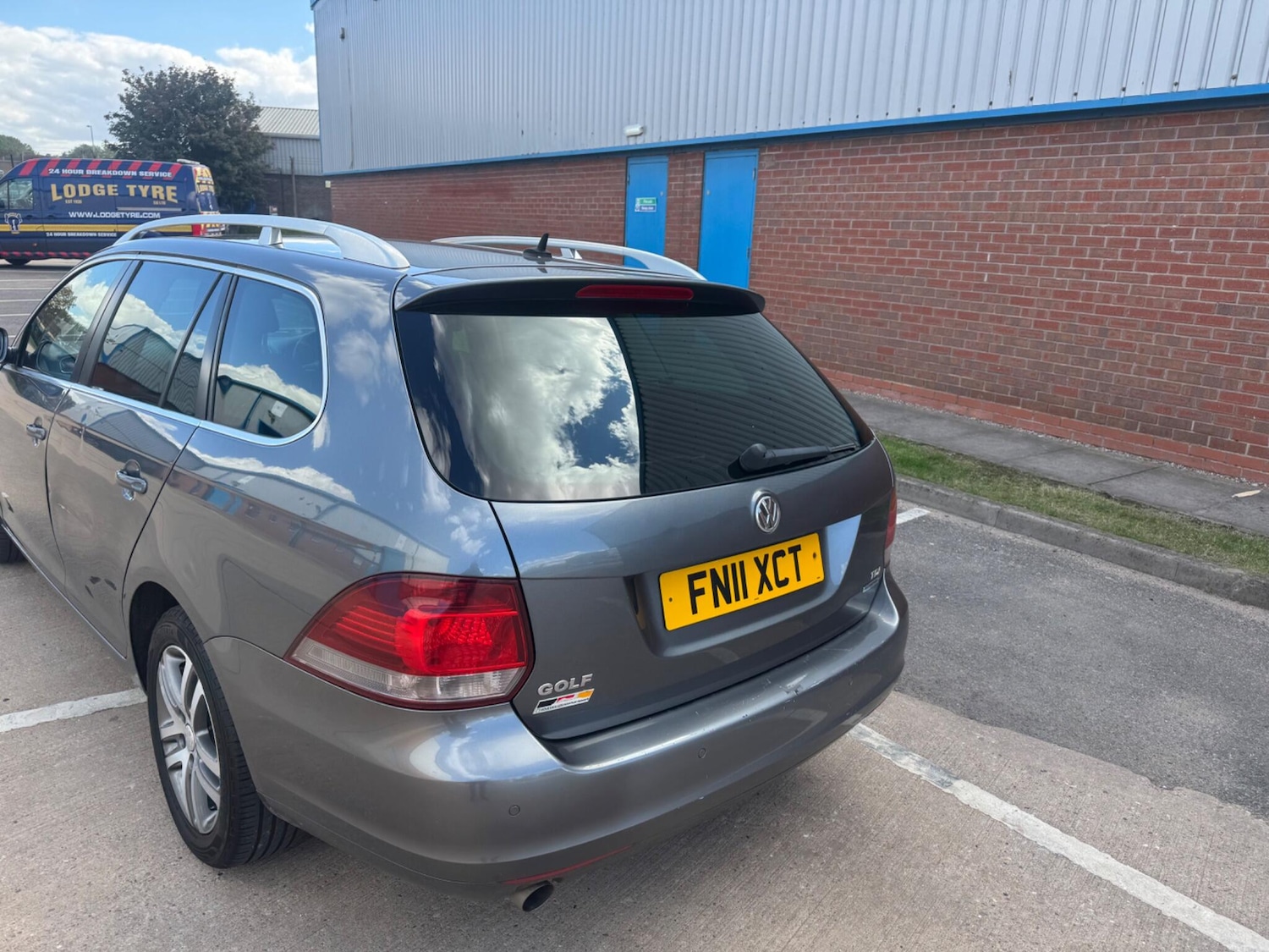 Used Volkswagen Golf 2011 for sale - 76071707: Photo 12