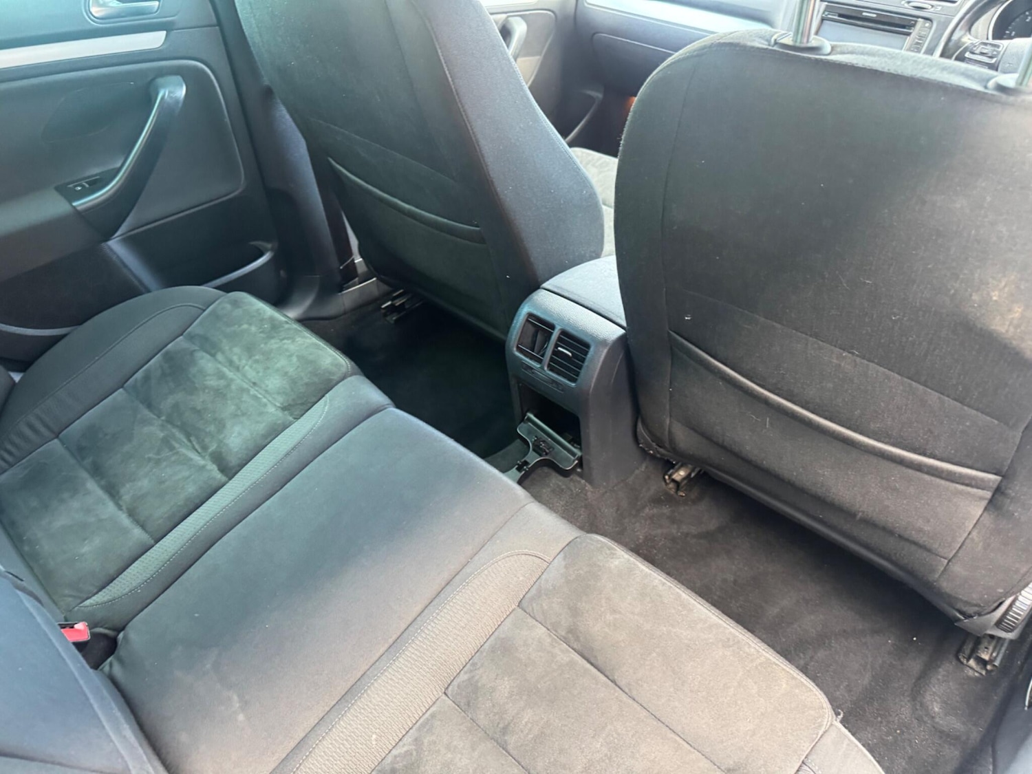 Used Volkswagen Golf 2011 for sale - 76071707: Photo 14