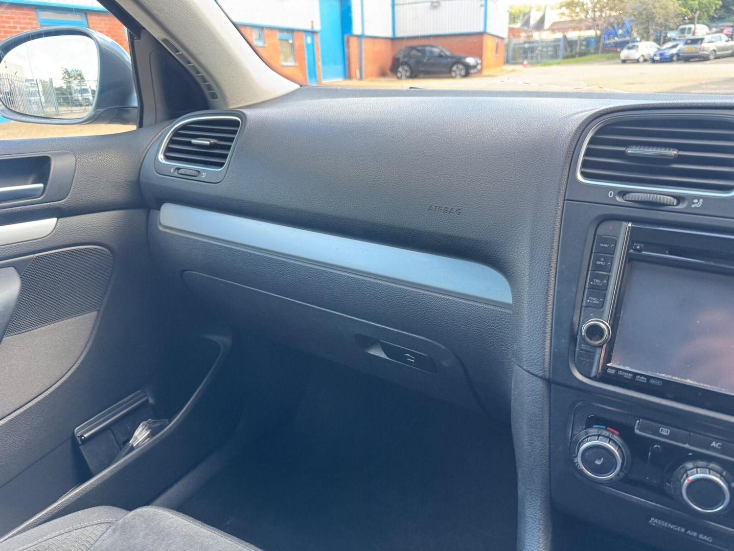 Used Volkswagen Golf 2011 for sale - 76071707: Photo 20