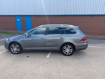 Used Volkswagen Golf 2011 for sale - 76071707: Photo 4