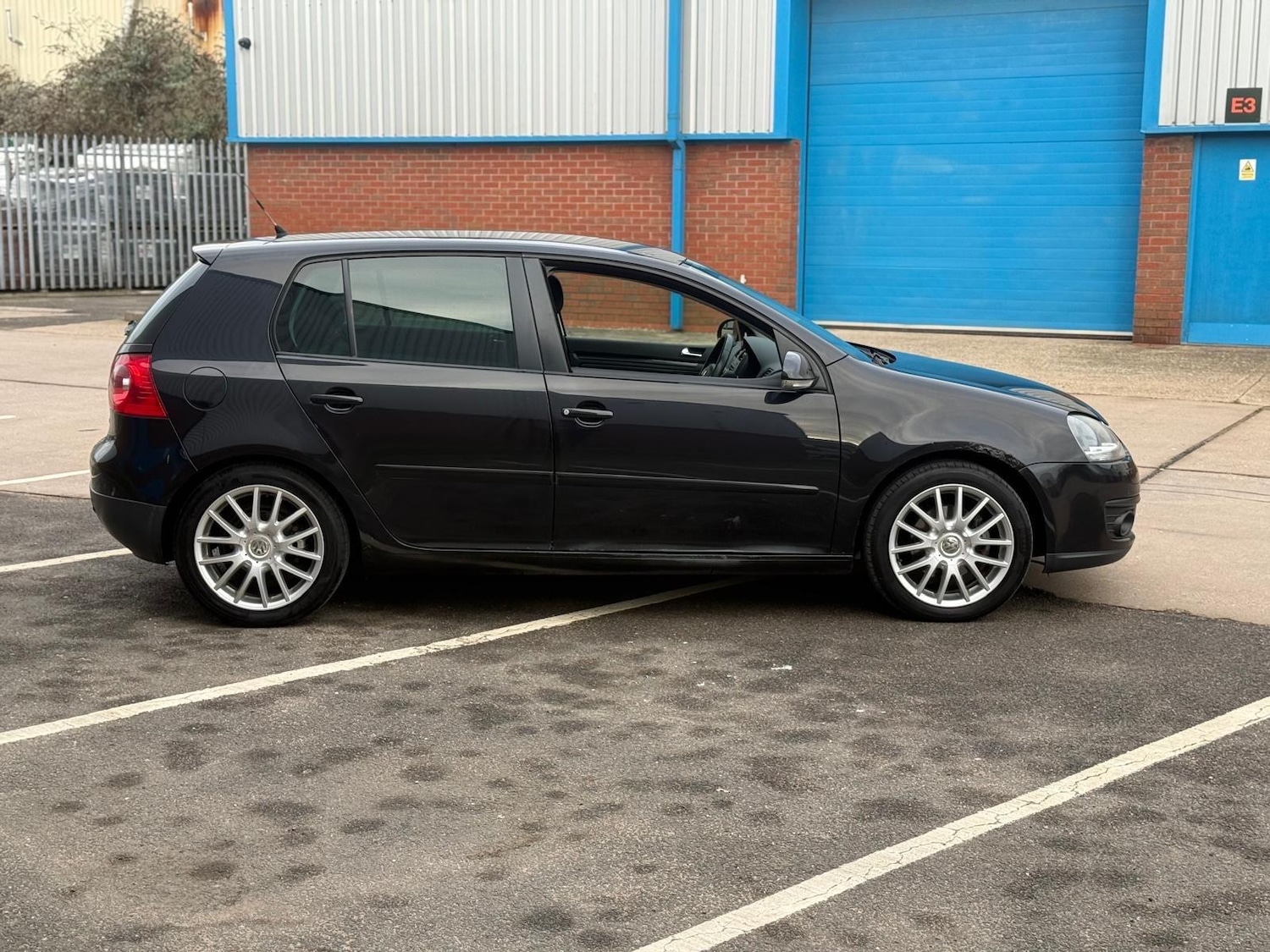 Used Volkswagen Golf 2008 for sale - 77074766: Photo 4