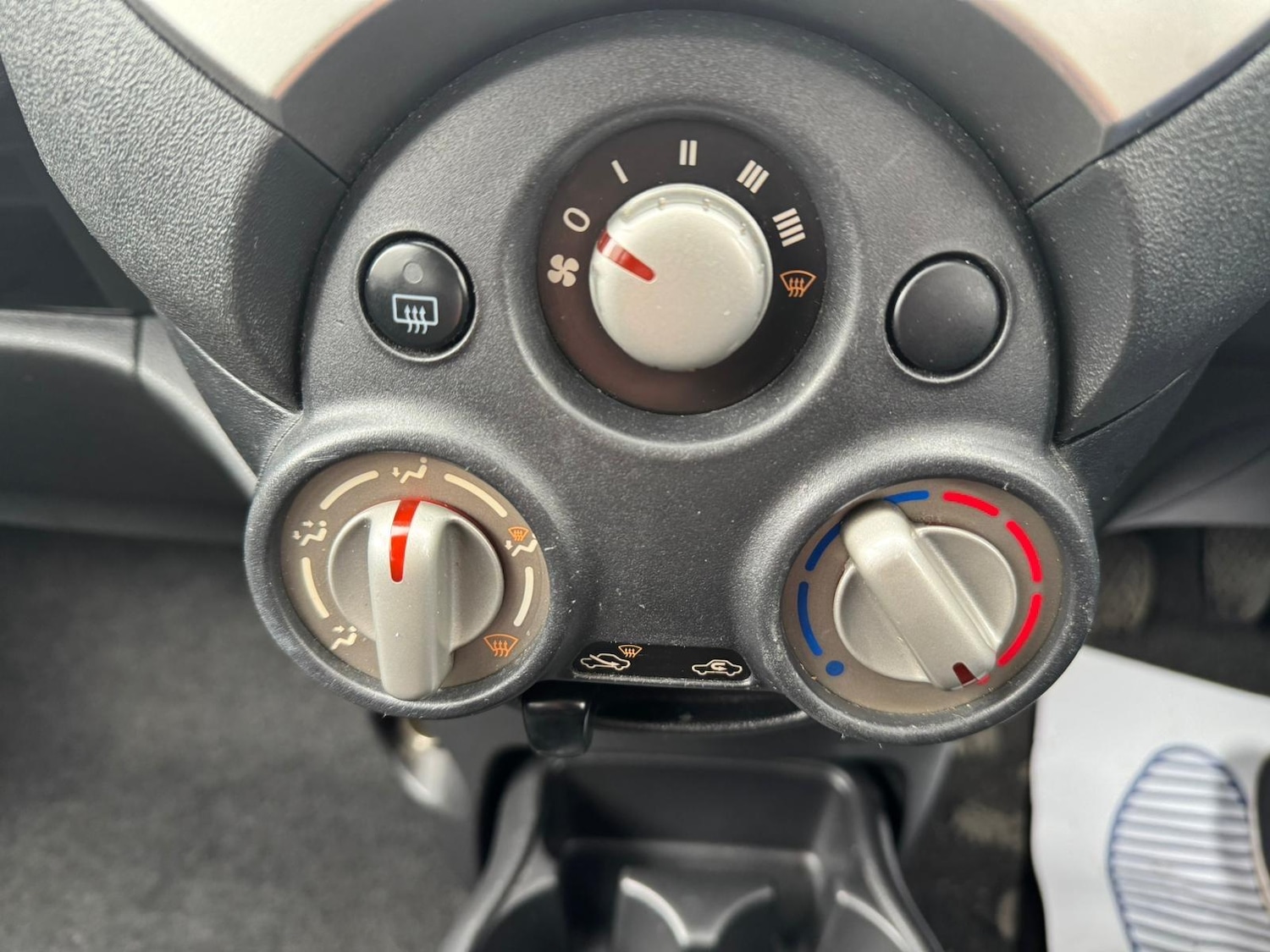 Used Nissan Micra 2011 for sale - 77794234: Photo 20