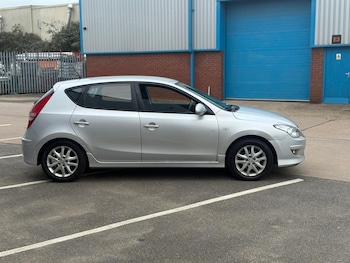 Used Hyundai i30 2011 for sale - 76990072: Photo