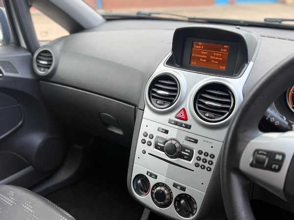 Used Vauxhall Corsa 2013 for sale - 75990180: Photo 16