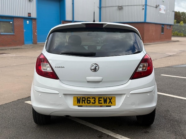 Used Vauxhall Corsa 2013 for sale - 75990180: Photo 2