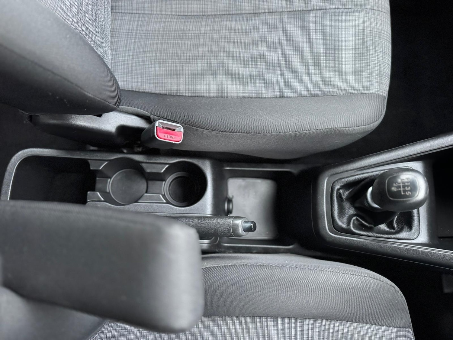 Used Kia Venga 2010 for sale - 77331732: Photo 19