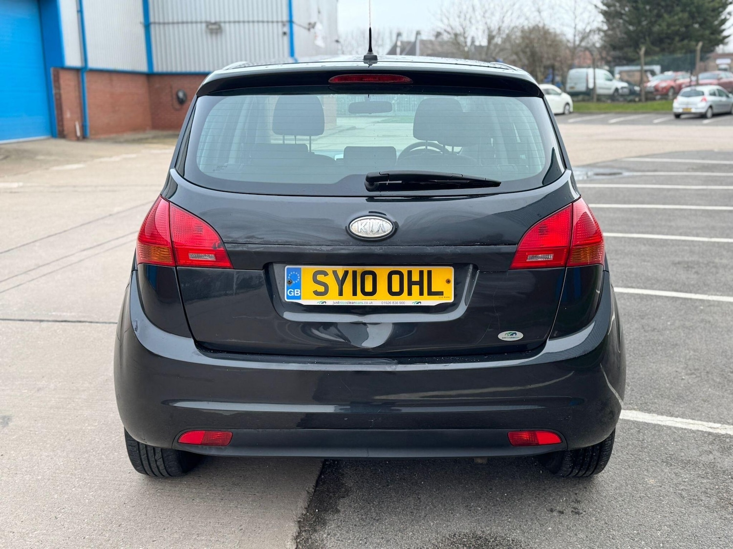 Used Kia Venga 2010 for sale - 77331732: Photo 2