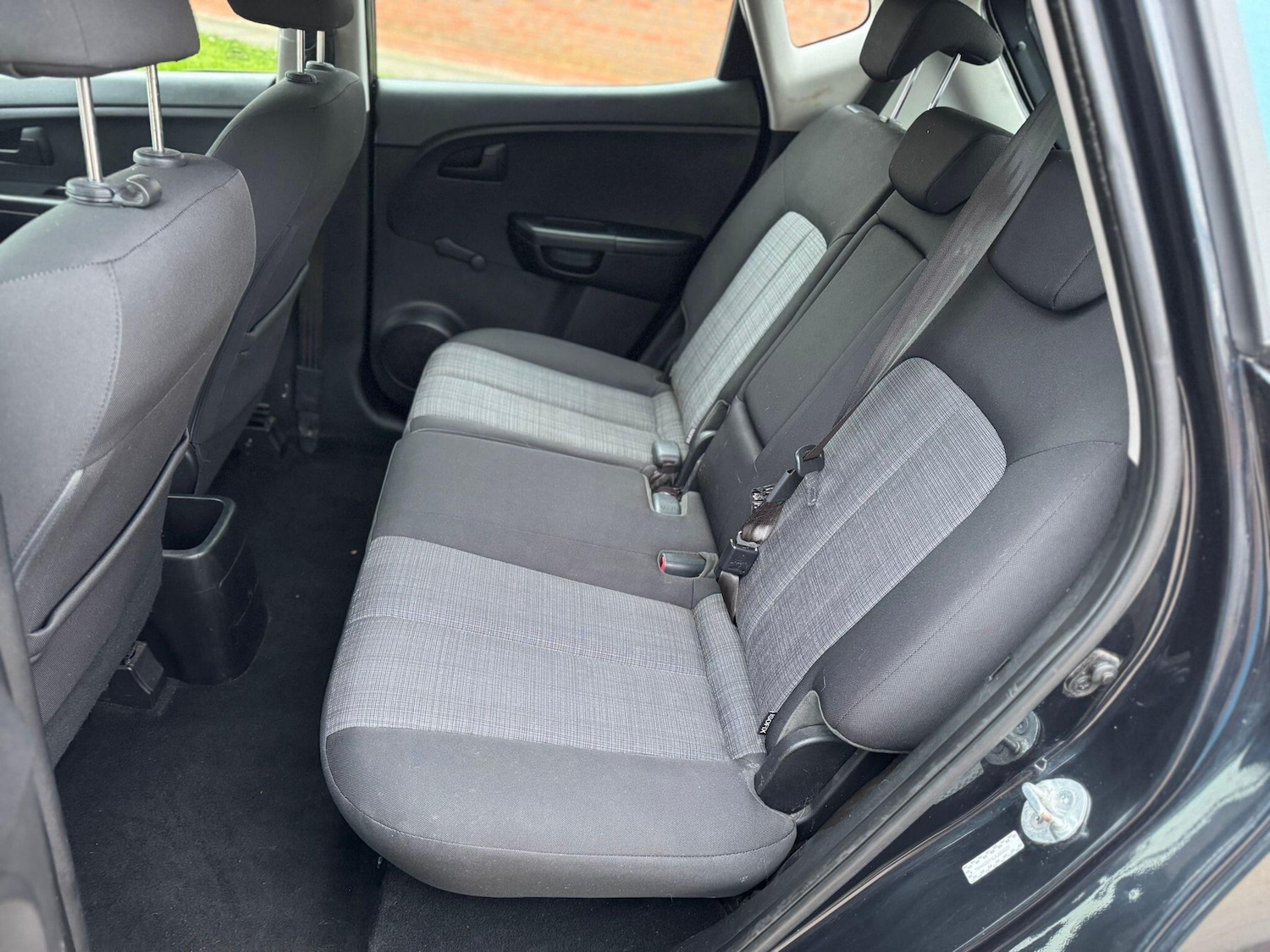 Used Kia Venga 2010 for sale - 77331732: Photo 21