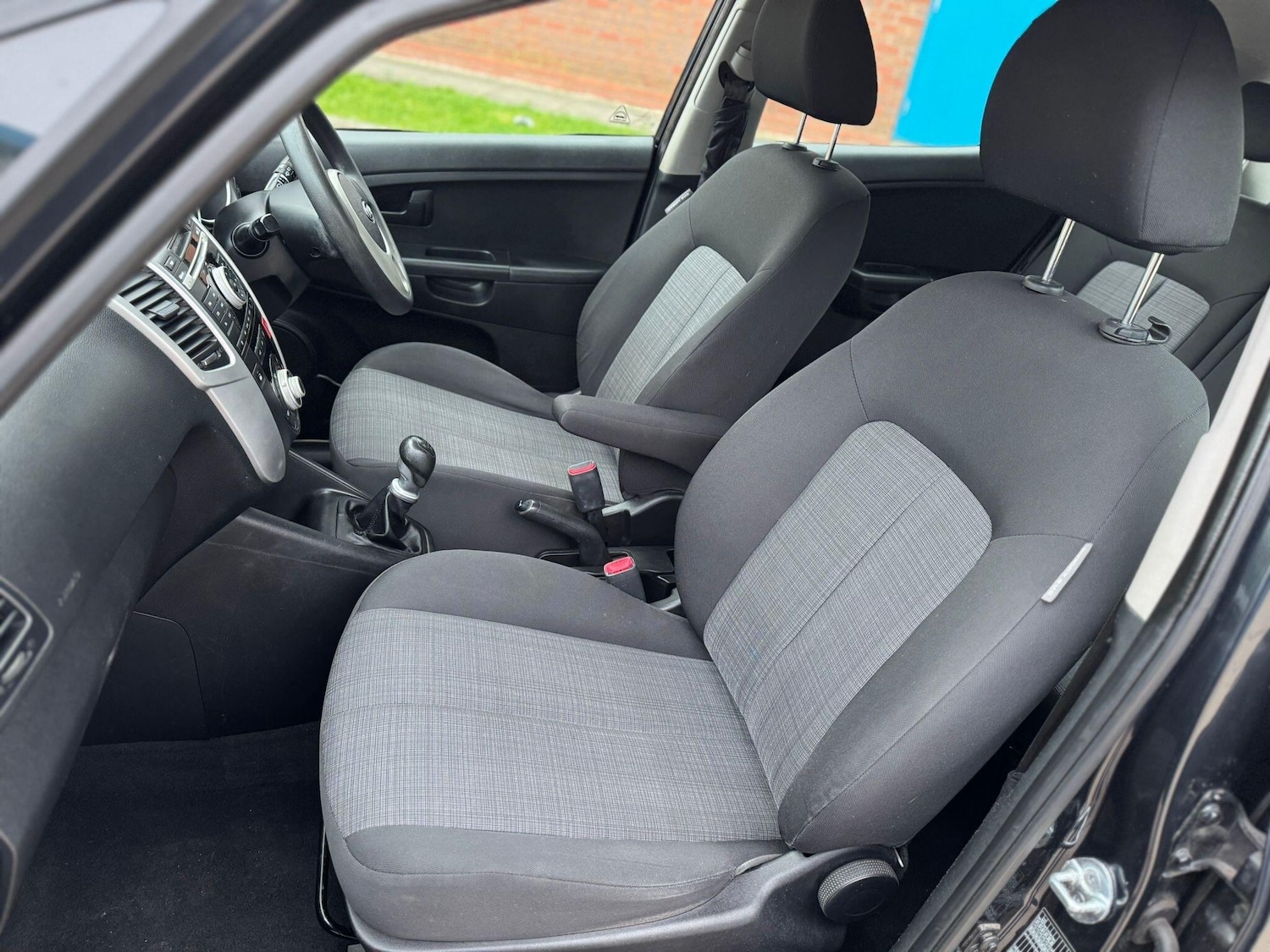 Used Kia Venga 2010 for sale - 77331732: Photo 22