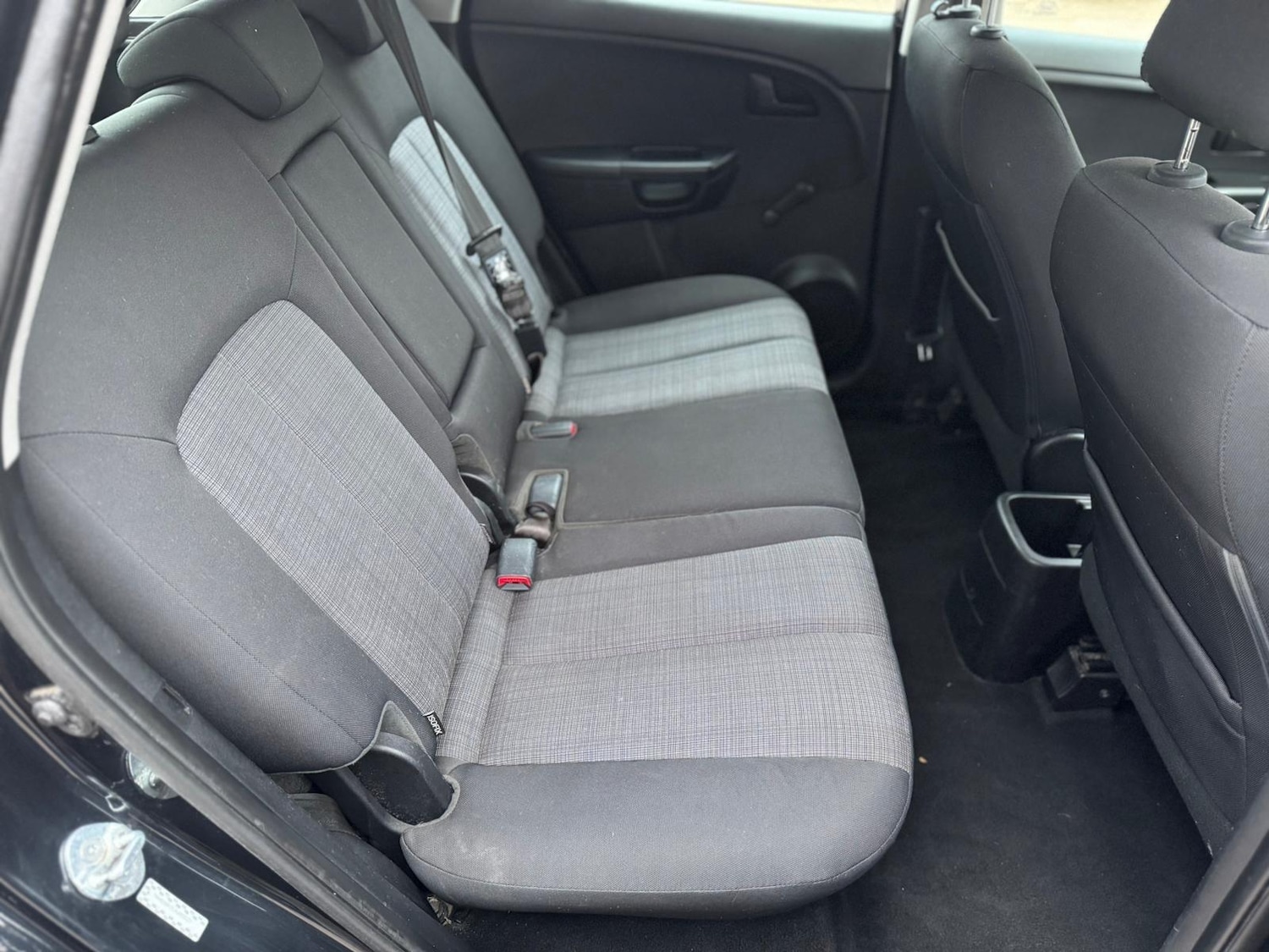 Used Kia Venga 2010 for sale - 77331732: Photo 23