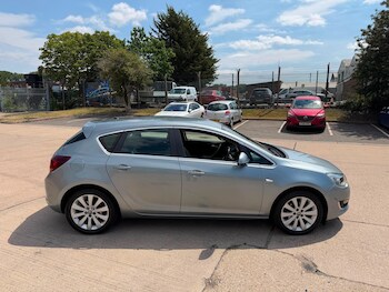 Used Vauxhall Astra 2013 for sale - 79601497: Photo