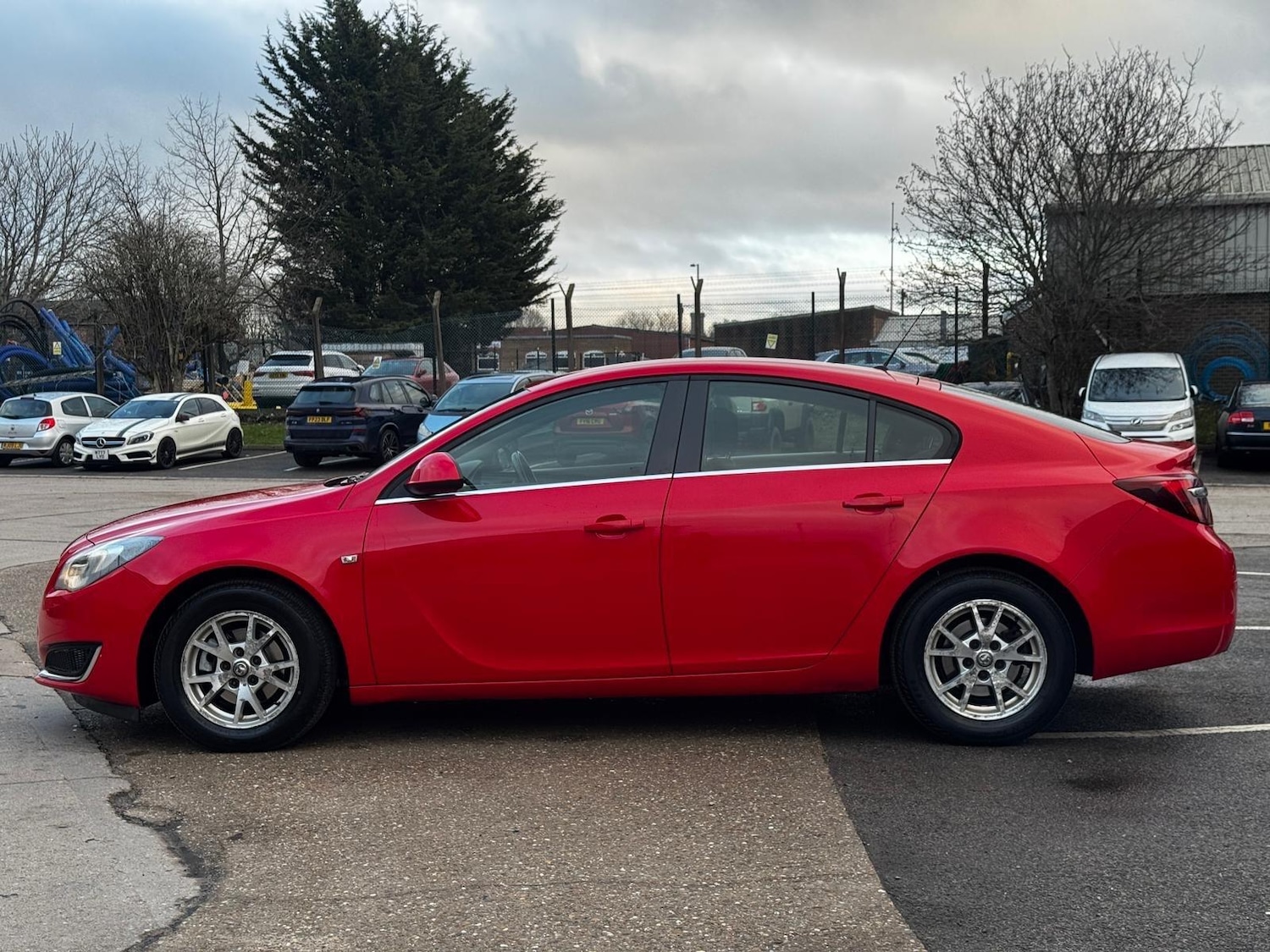 Used Vauxhall Insignia 2014 for sale - 77230558: Photo 3