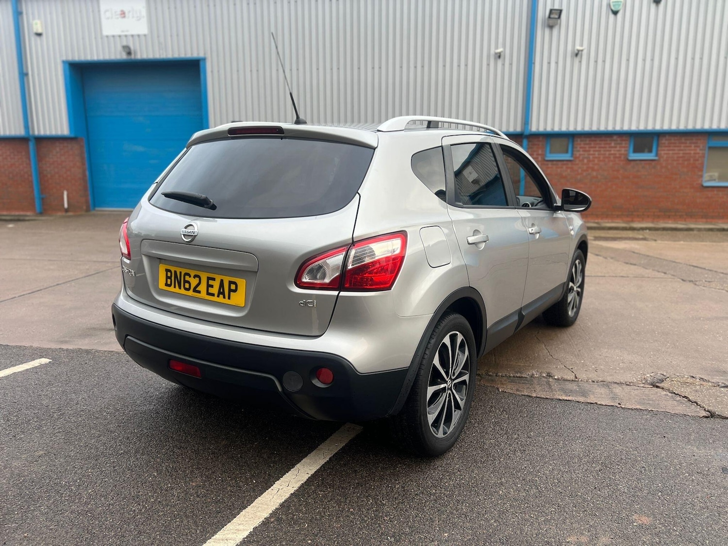 Used Nissan Qashqai 2012 for sale - 76743468: Photo 11